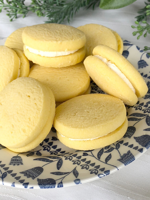 Vanilla Melting Moments 300g by Bush Cookies
