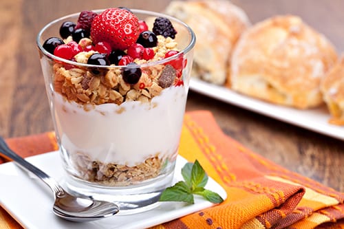 Granola recipes for an easy healthy cafe breakfast menu item for healthy cafes