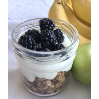 Crunchy Granola with Blackberries and Yogurt